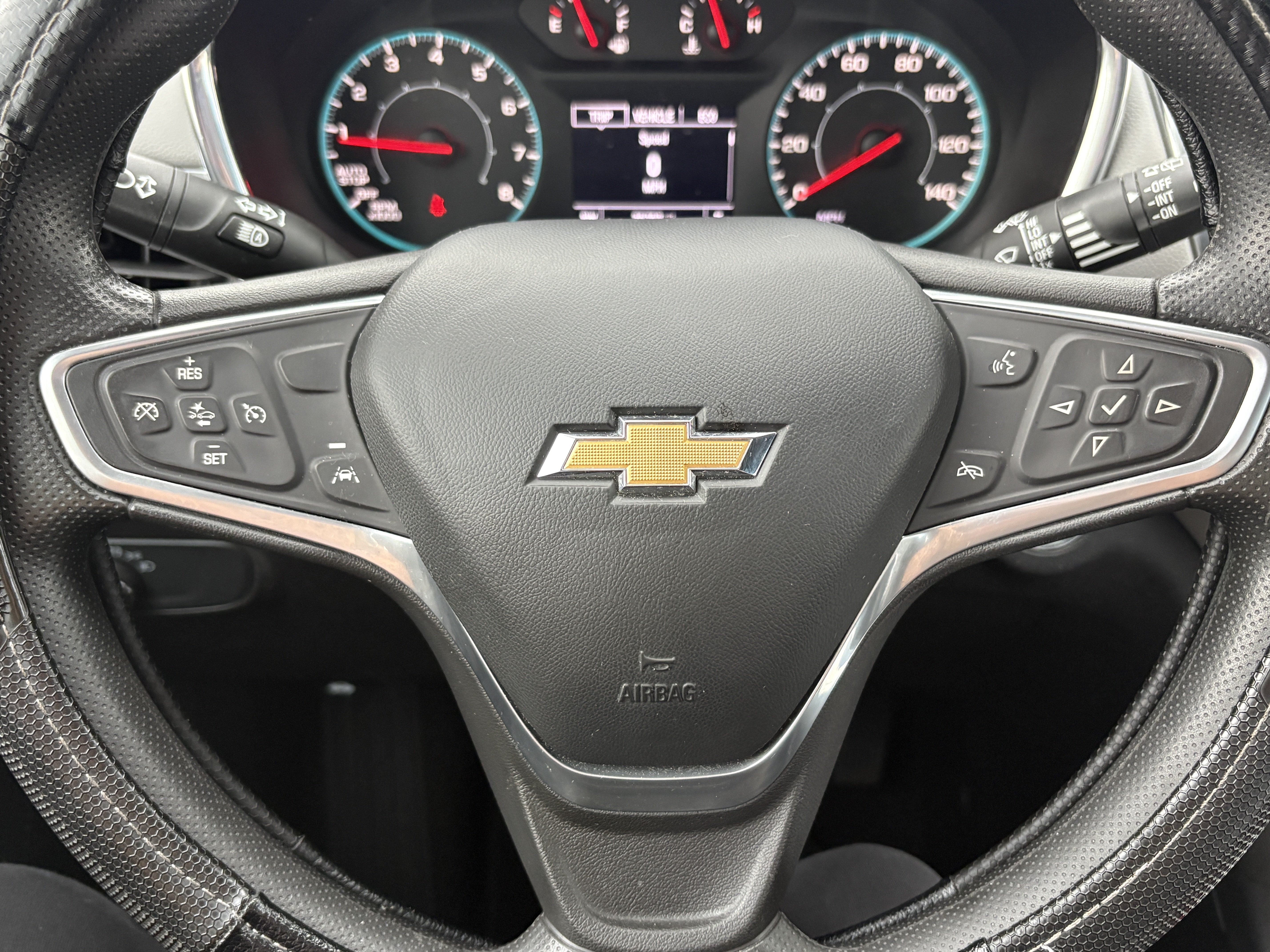 Used 2023 Chevrolet Equinox LS w/ Midnight Edition FWD image 17