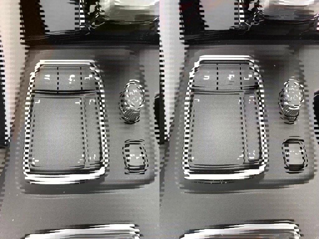 Used 2023 Acura MDX SH-AWD w/ Advance Package image 23