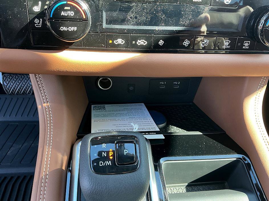 New 2026 Nissan Pathfinder Platinum image 18