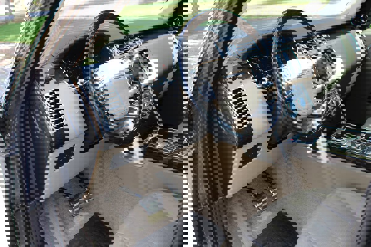 Used 2016 Land Rover Range Rover Supercharged AWD/4WD image 7