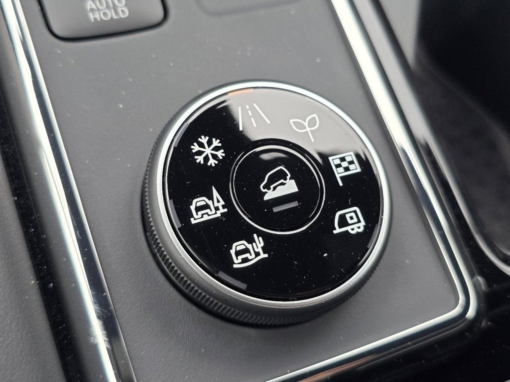 New 2026 Nissan Pathfinder Rock Creek AWD/4WD image 7