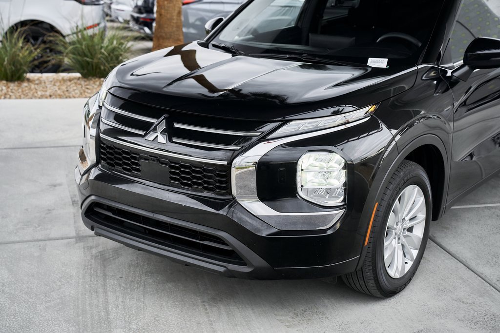 Used 2025 Mitsubishi Outlander ES image 5
