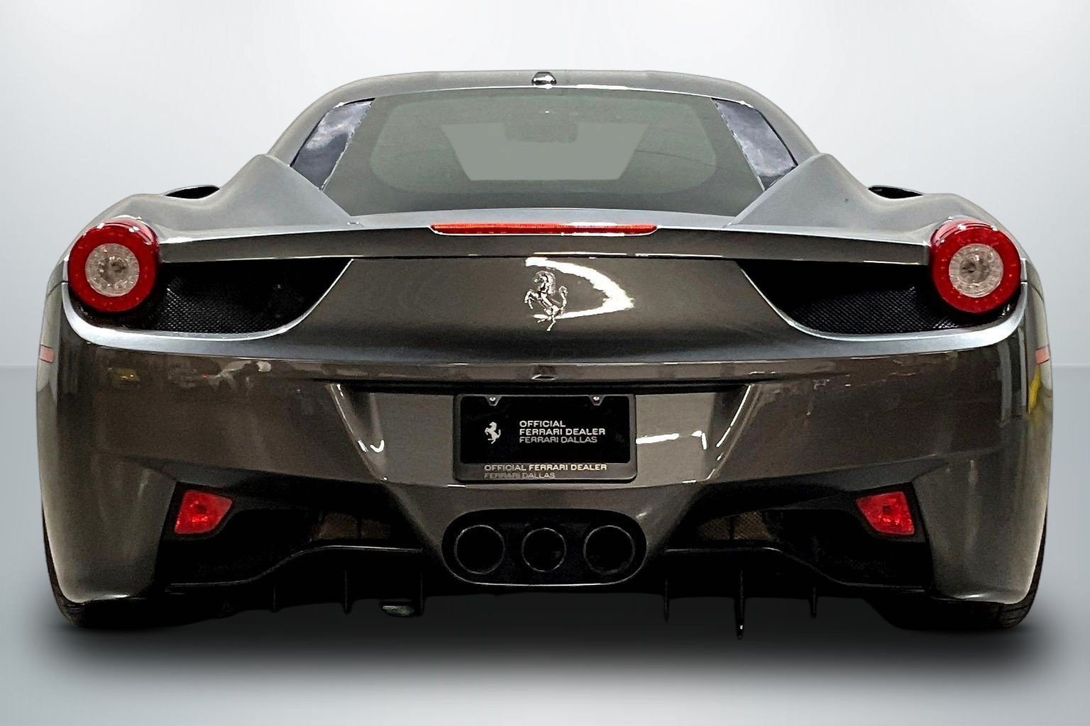 Used 2015 Ferrari 458 Italia Coupe RWD image 6