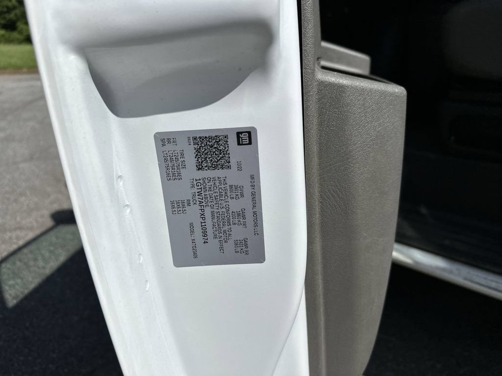 Used 2023 GMC Savana 2500 w/ Driver Convenience Package RWD image 34