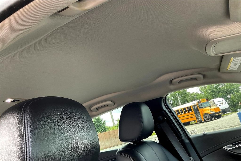 Used 2018 Chevrolet Impala LT FWD image 16
