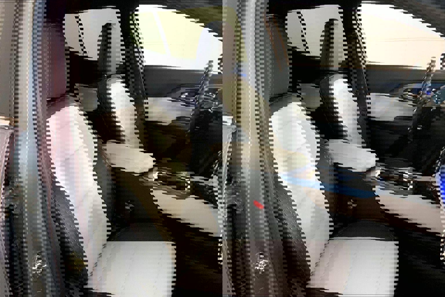 Used 2025 Chevrolet Equinox EV LT FWD image 7