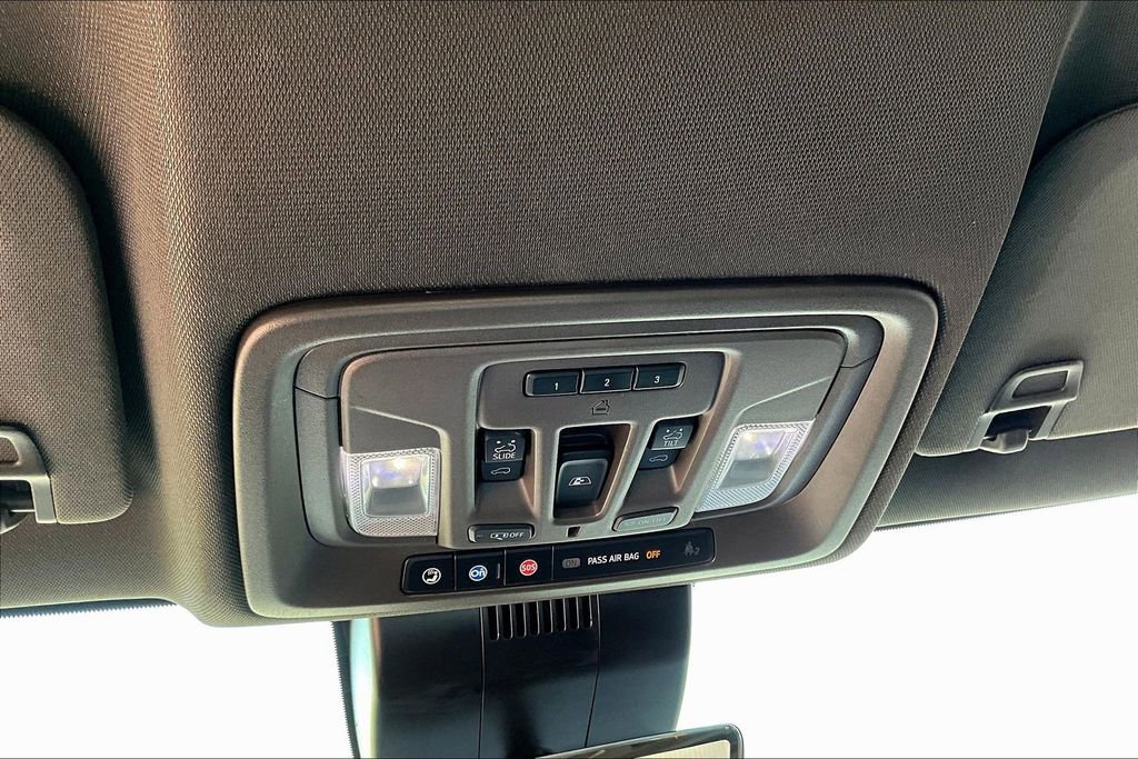 Used 2023 GMC Sierra 1500 Denali w/ Denali Reserve Package AWD/4WD image 18