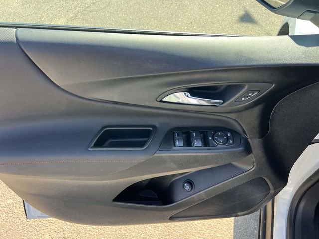 Used 2023 Chevrolet Equinox RS image 17