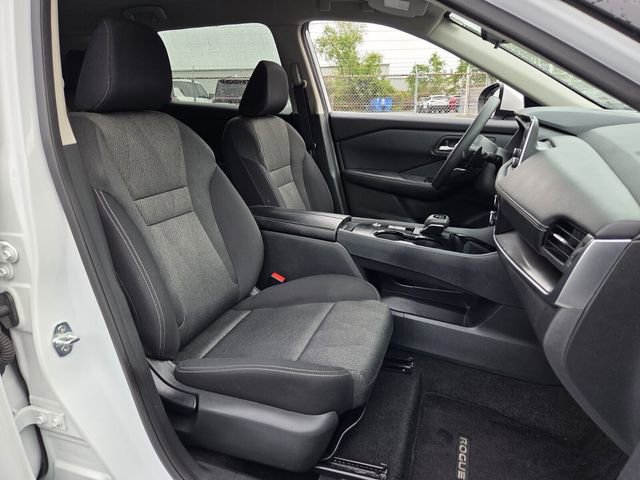 Certified 2024 Nissan Rogue SV FWD image 14