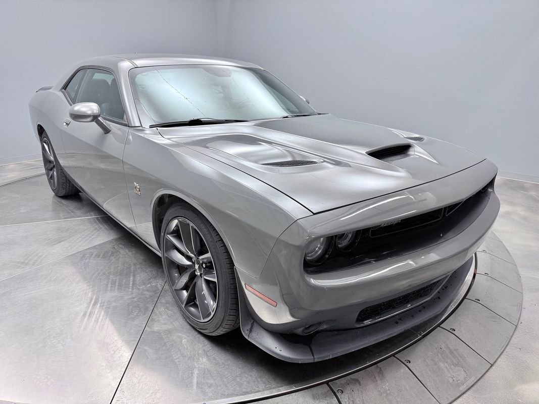Used 2019 Dodge Challenger R/T Scat Pack RWD image 3