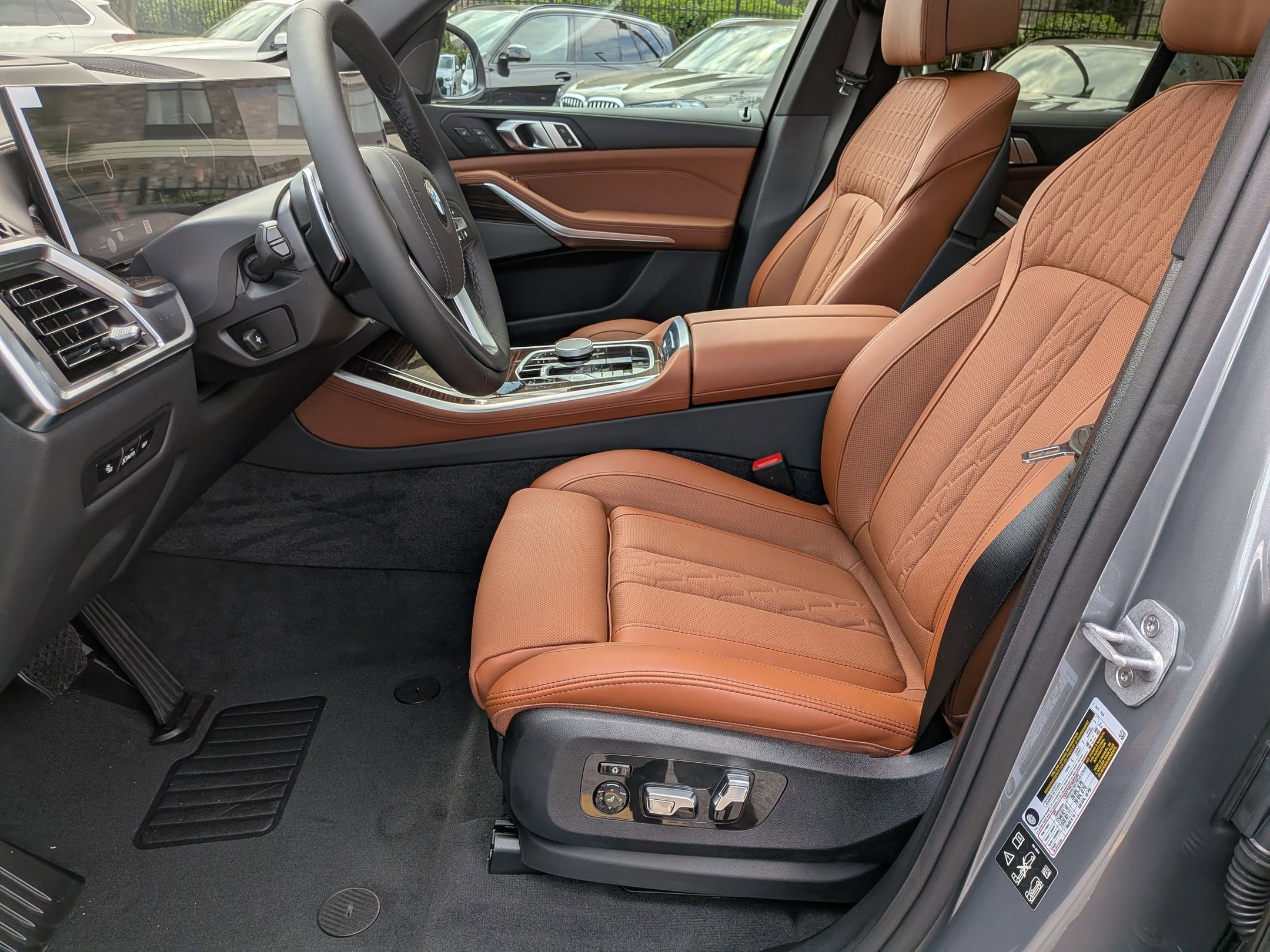 New 2026 BMW X5 xDrive40i w/ Climate Comfort Package AWD/4WD image 15