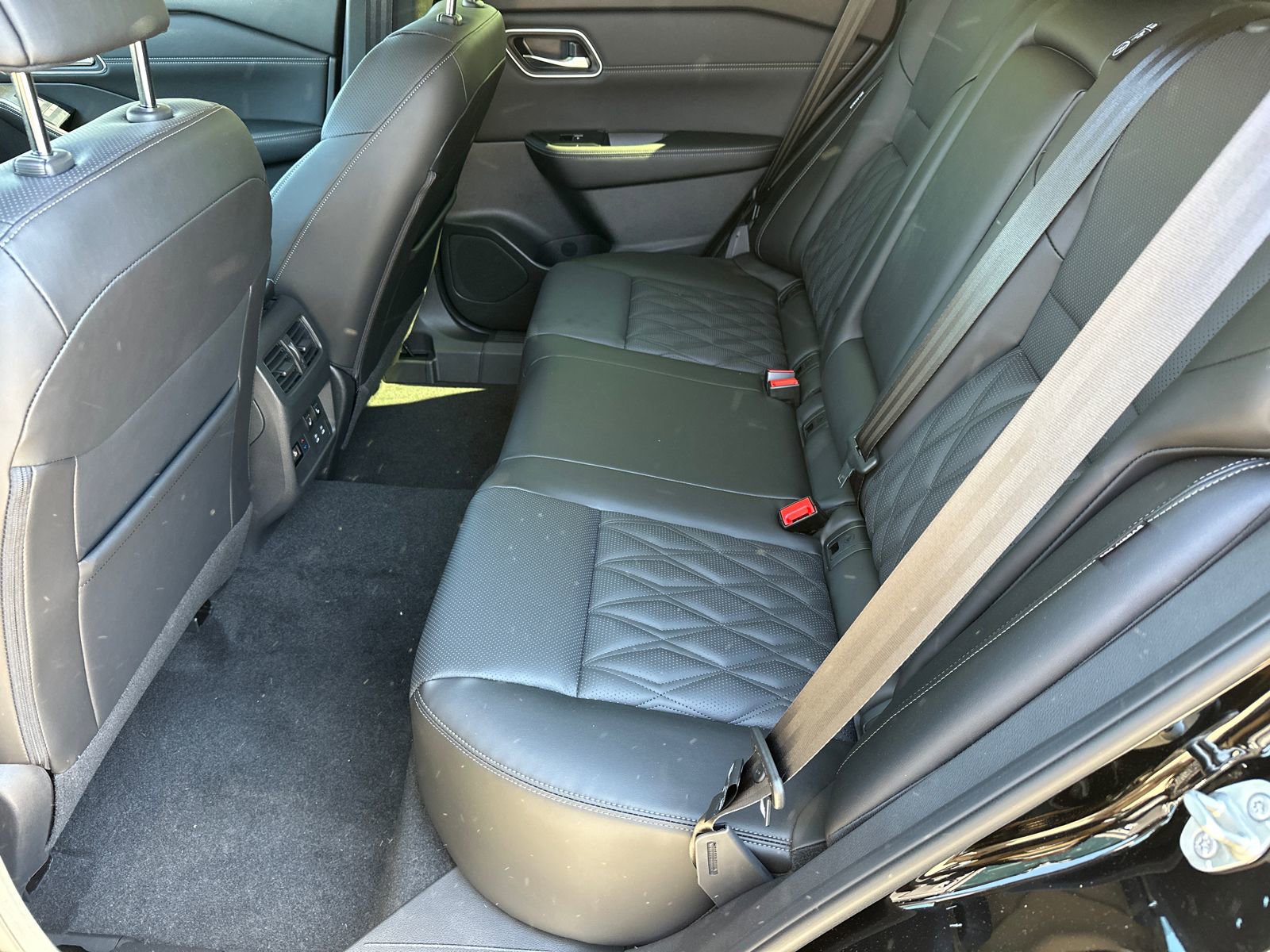 New 2026 Nissan Rogue Platinum w/ Tech Package image 18