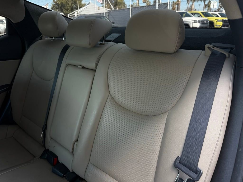 Used 2016 Hyundai Elantra Limited FWD image 11