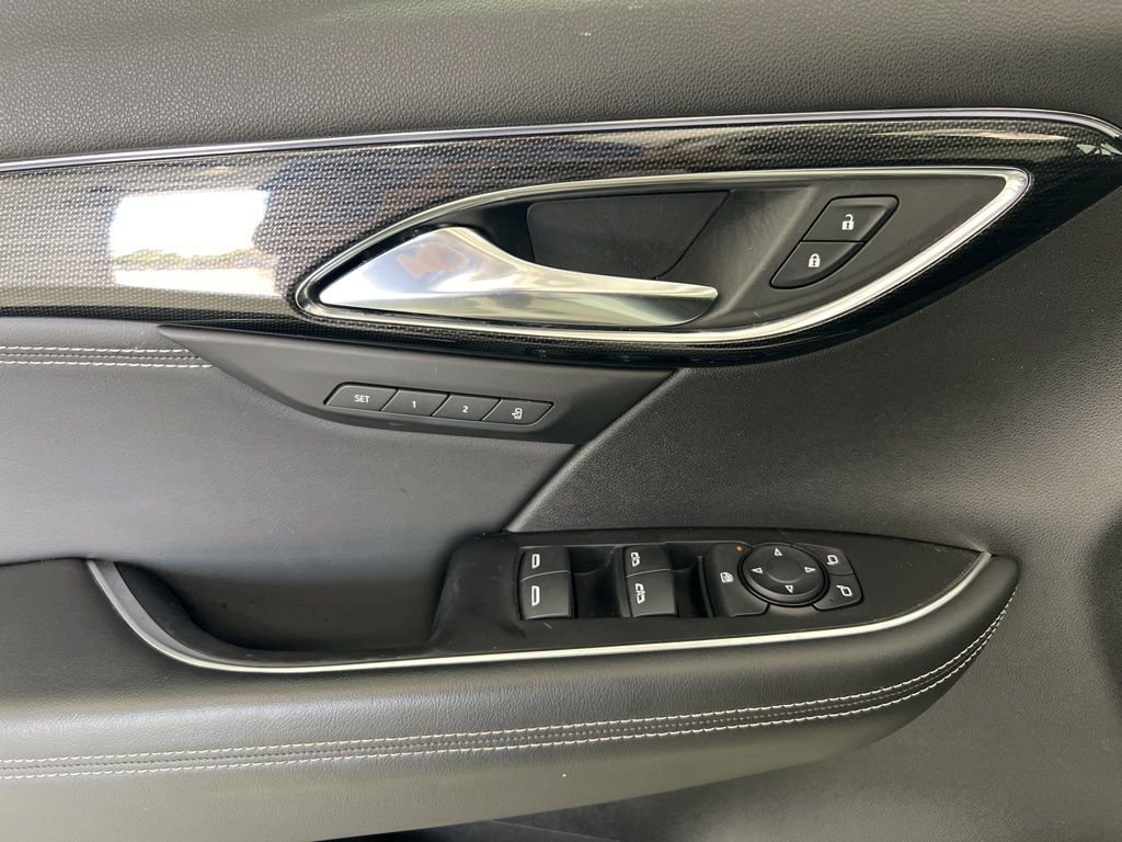 Used 2022 Buick Envision Essence w/ Technology Package I FWD image 21