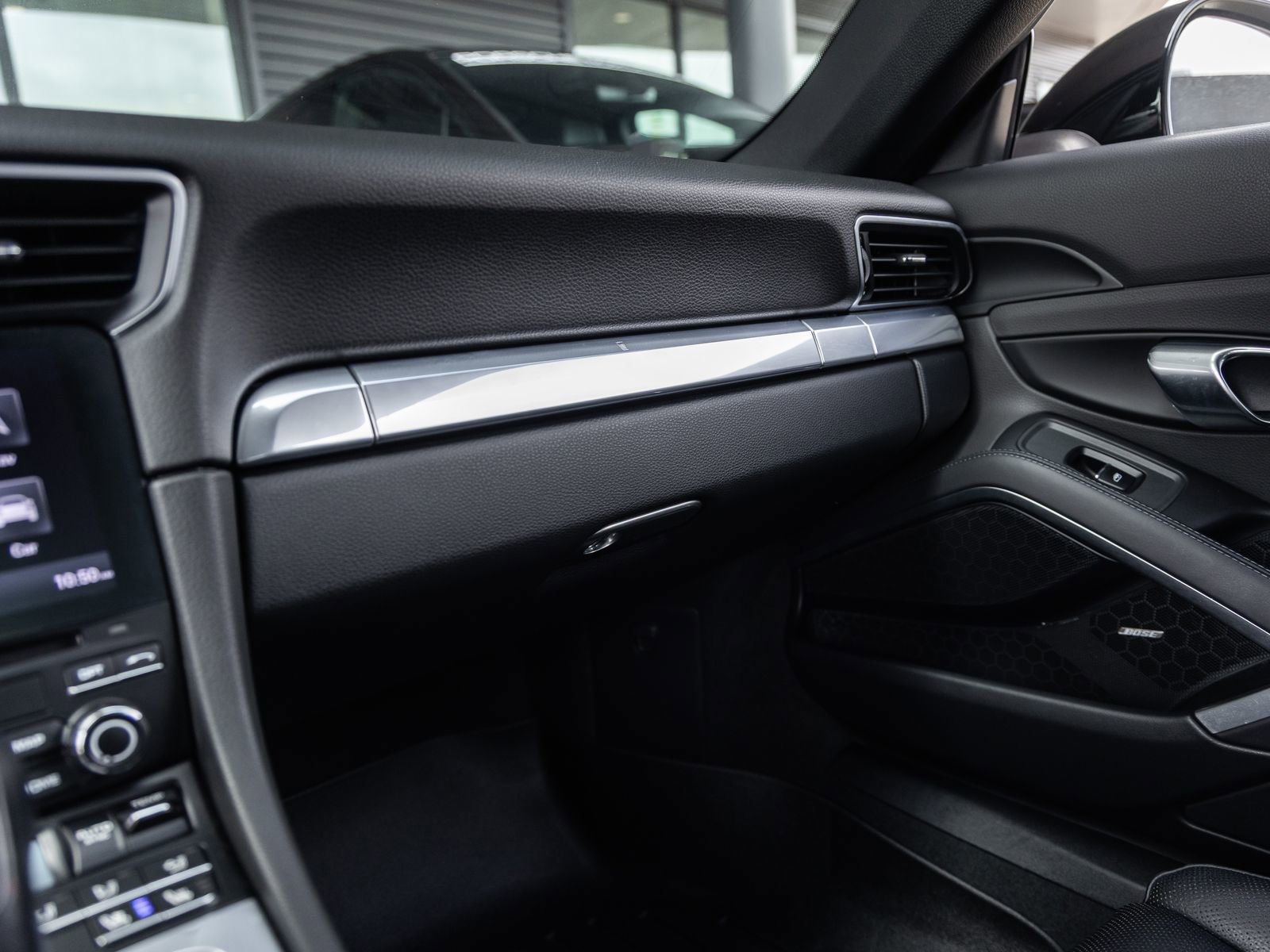 Used 2019 Porsche 911 Carrera image 34