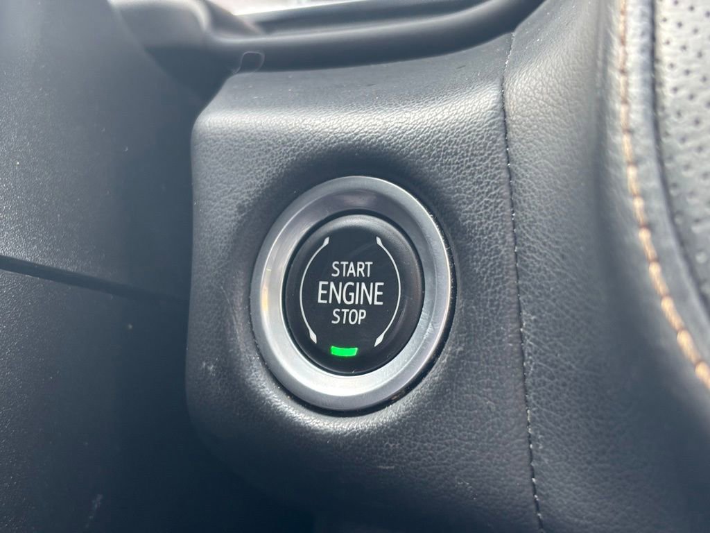 Used 2022 GMC Yukon AT4 w/ Technology Package image 36