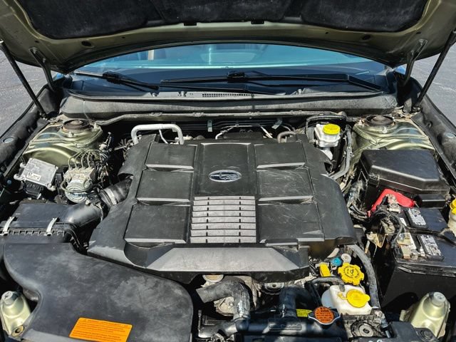 Used 2018 Subaru Outback 3.6R Touring w/ Popular Package #3 AWD/4WD image 12