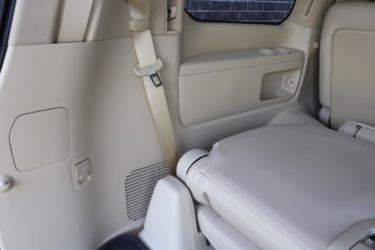 Used 2014 Lexus LX 570 4WD image 44