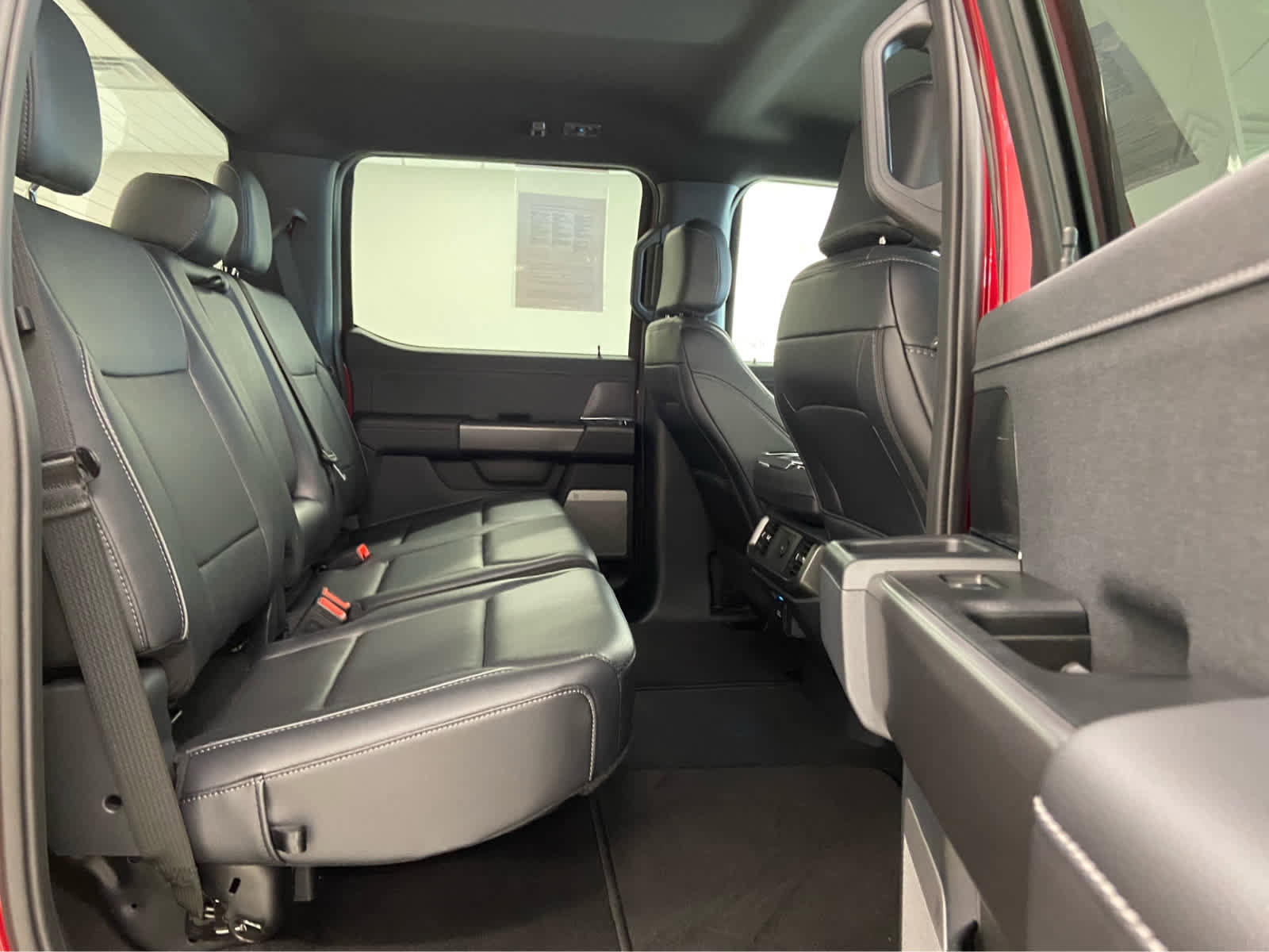 Used 2026 Ford F150 Lariat RWD image 16