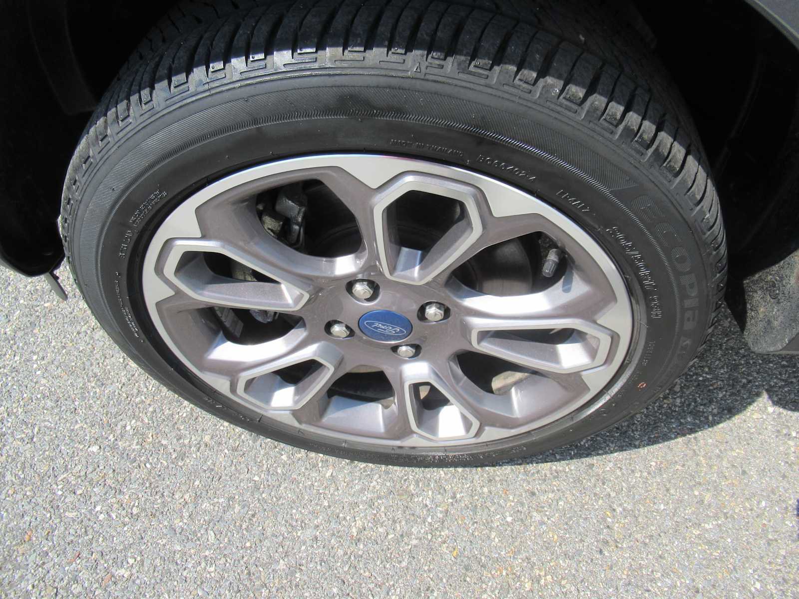 Used 2022 Ford EcoSport Titanium w/ Interior Protection Package image 12