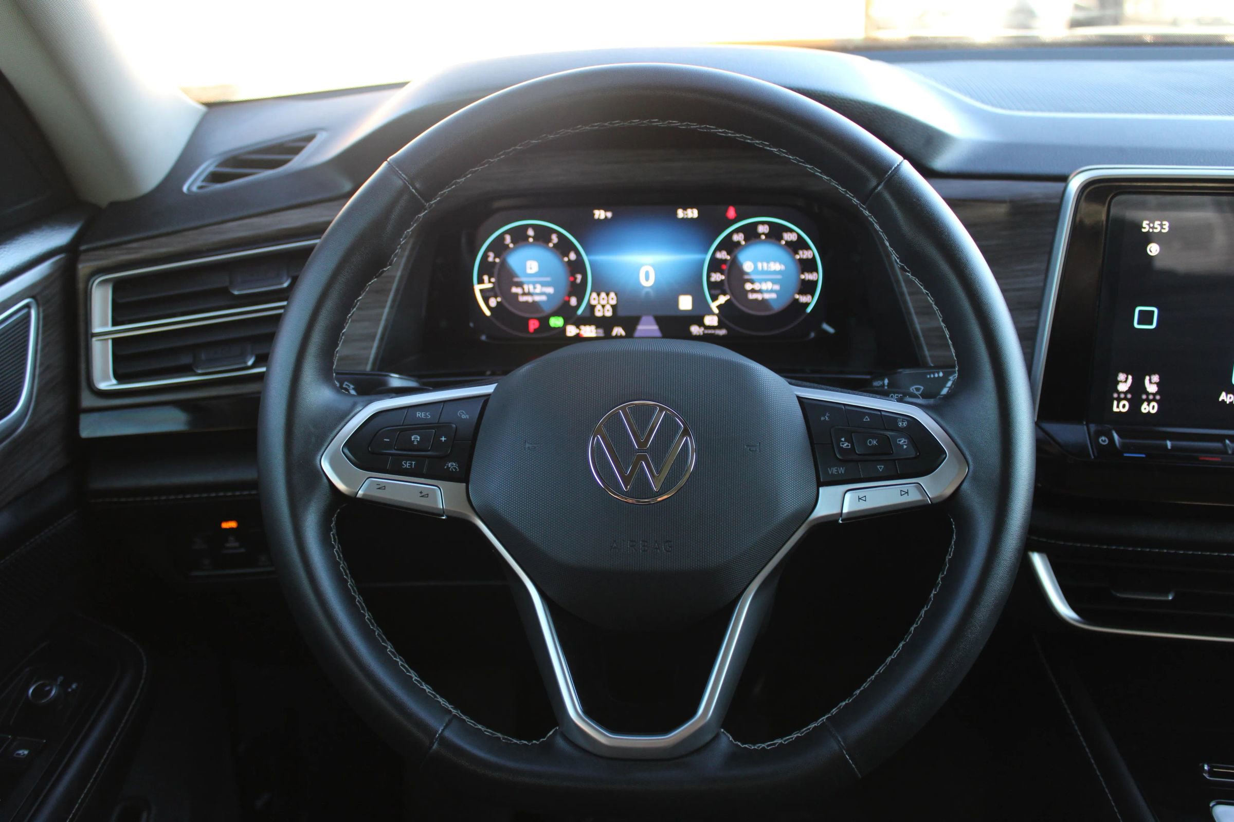 Used 2024 Volkswagen Atlas SEL image 23