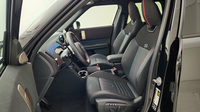 Used 2026 MINI Cooper Countryman John Cooper Works w/ Comfort Package Max AWD/4WD image 10