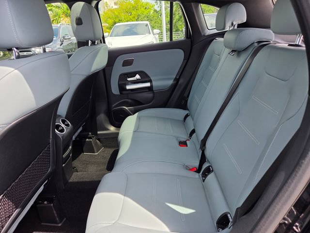 Used 2024 Mercedes-Benz GLA 35 AMG 4MATIC image 24