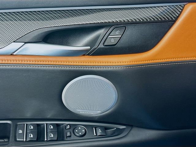 Used 2016 BMW X6 M image 18