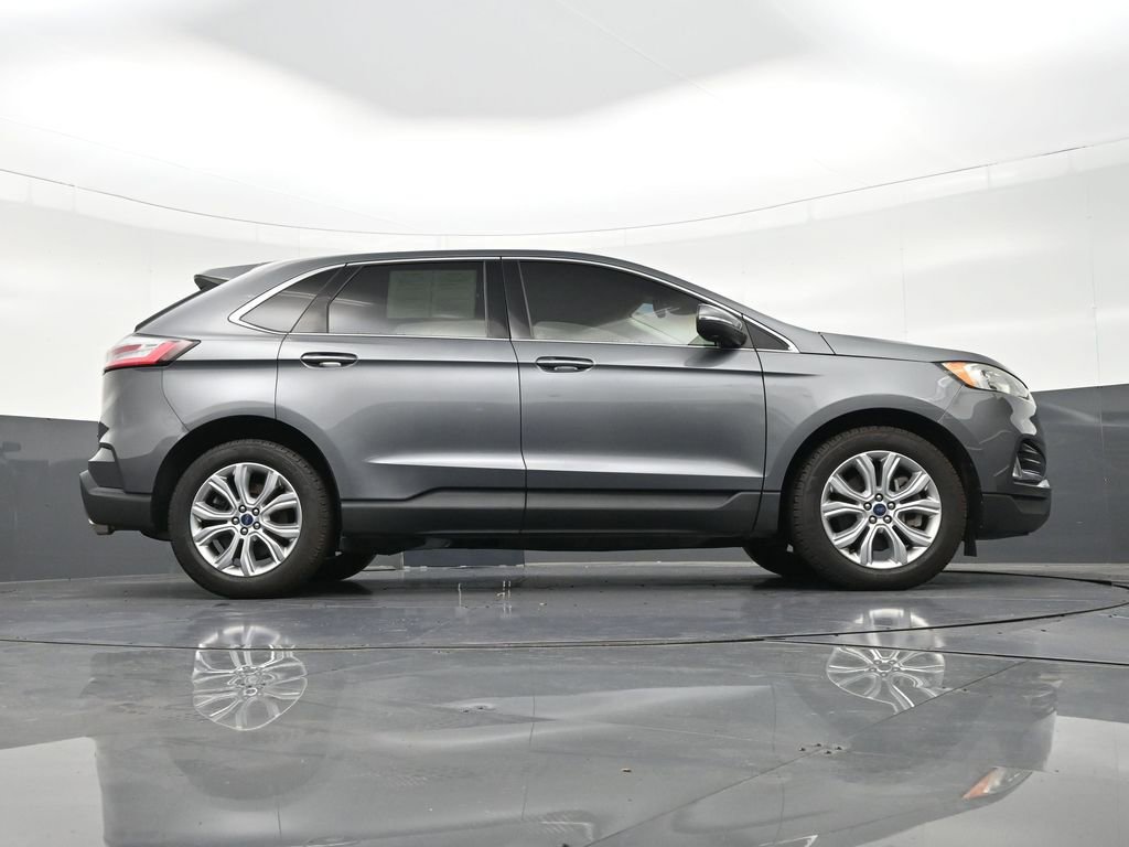 Used 2021 Ford Edge Titanium image 27