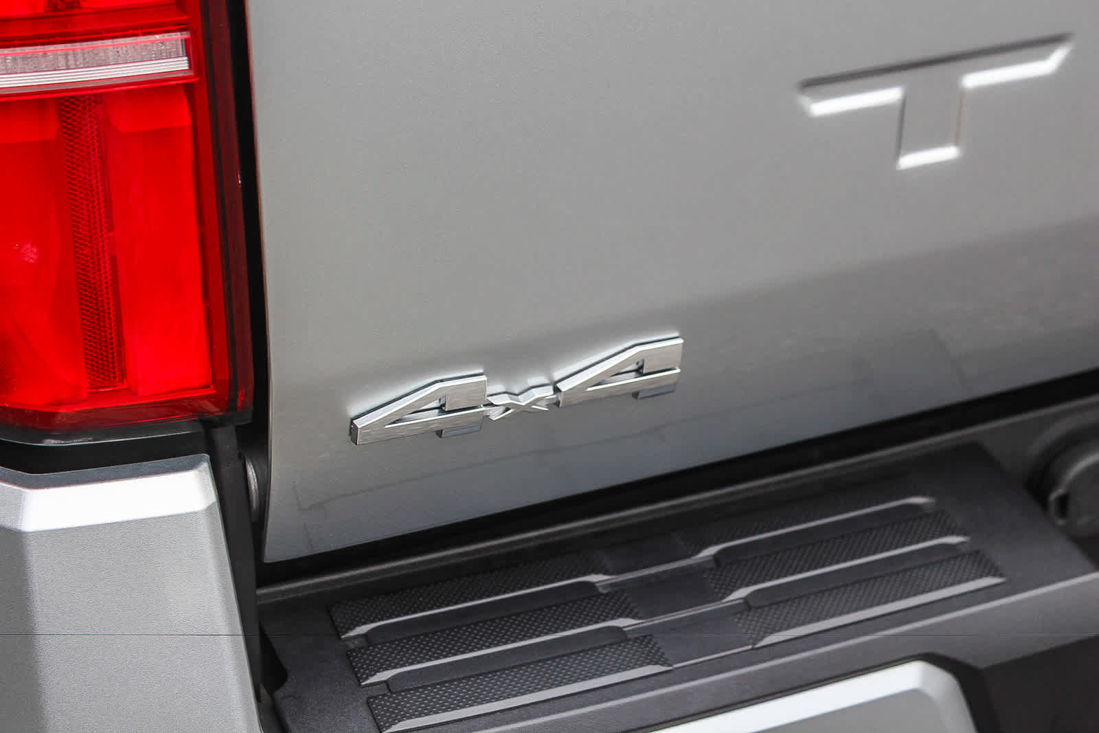 Used 2024 Toyota Tacoma SR5 AWD/4WD image 26