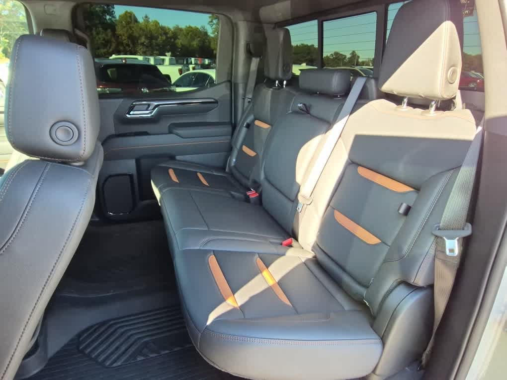 Used 2026 GMC Sierra 1500 AT4 w/ AT4 Premium Package AWD/4WD image 9