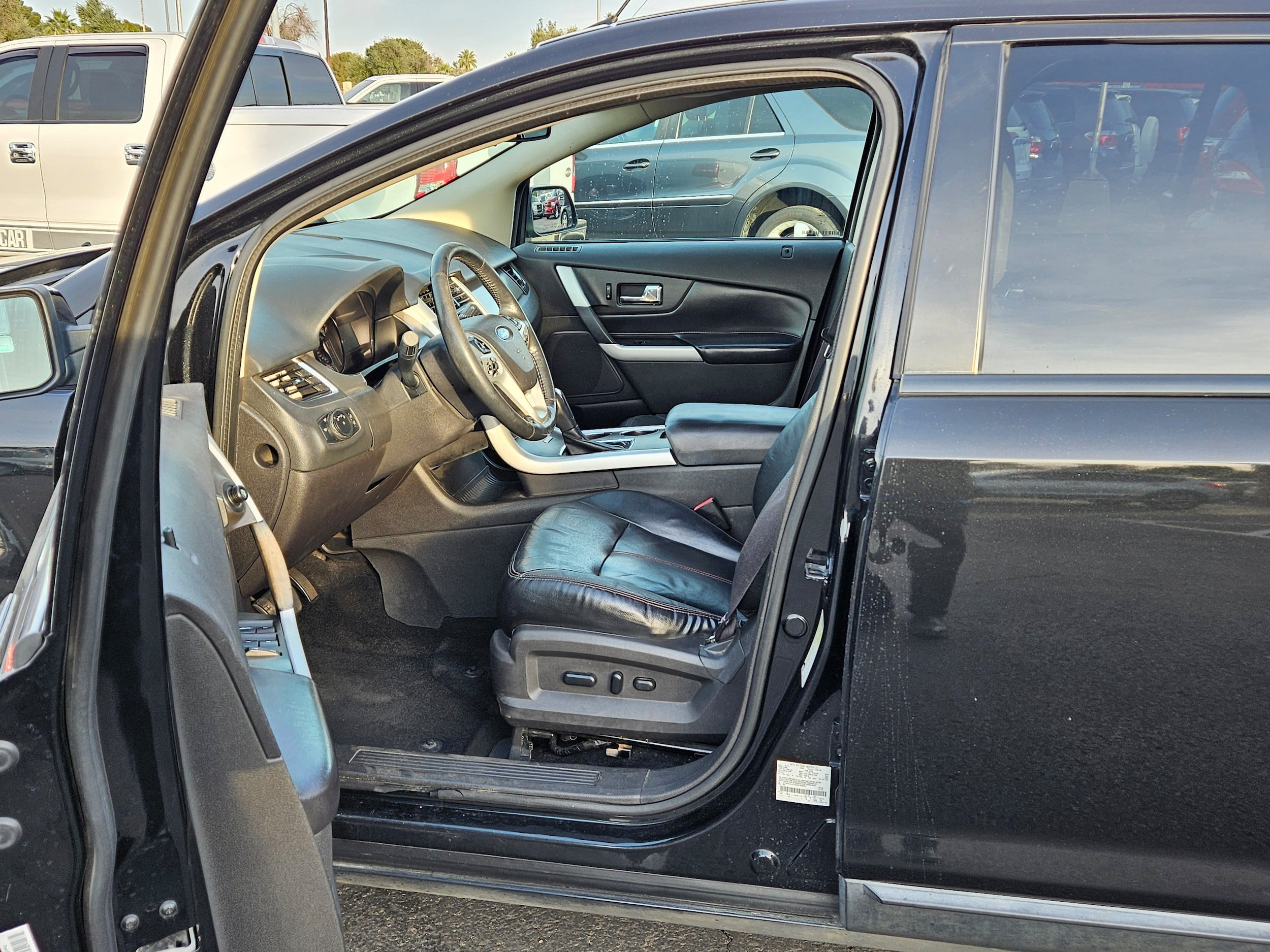 Used 2013 Ford Edge SEL FWD image 12