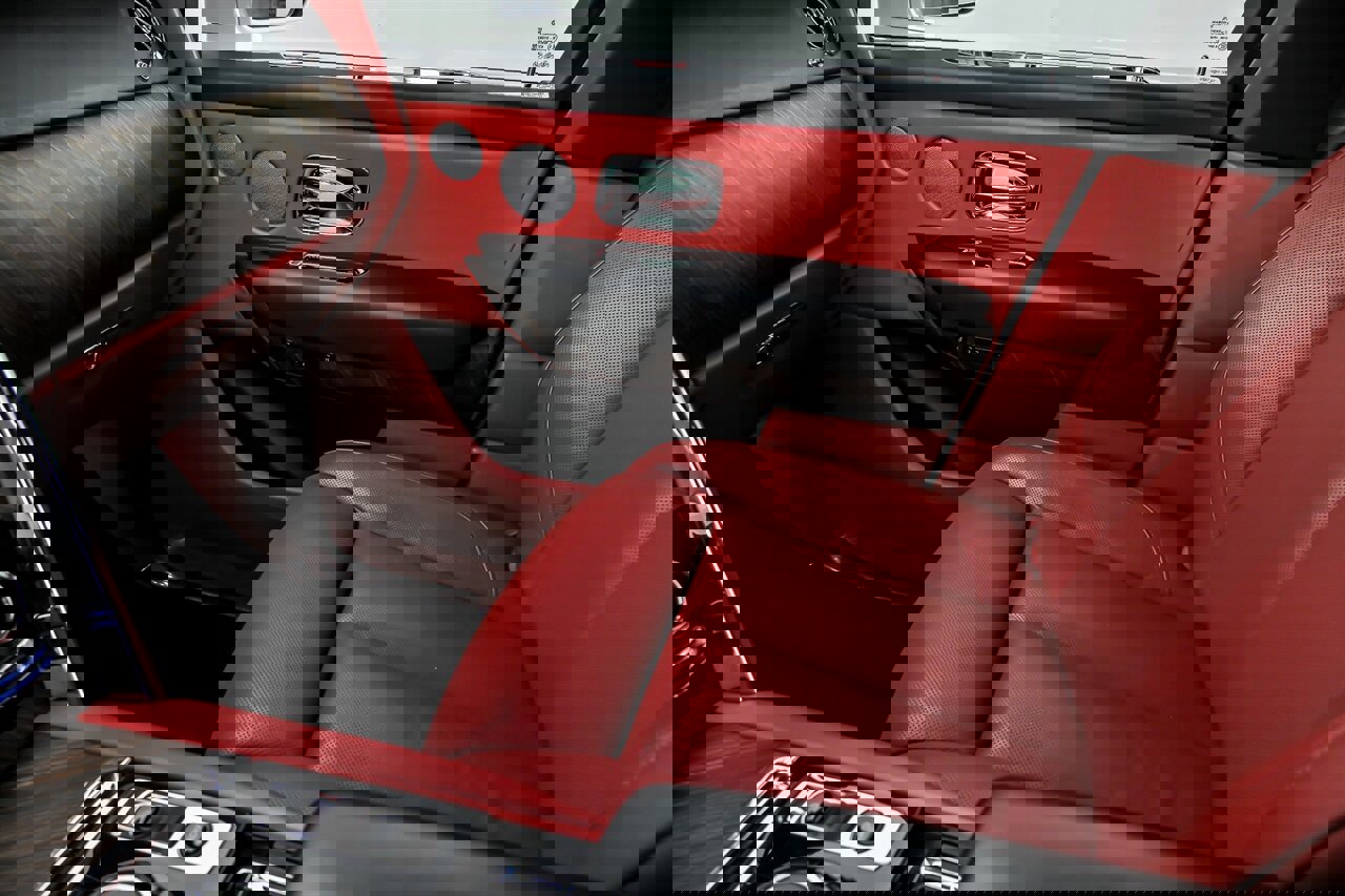 Used 2023 Rolls-Royce Cullinan w/ Leather Finishing Pack image 39