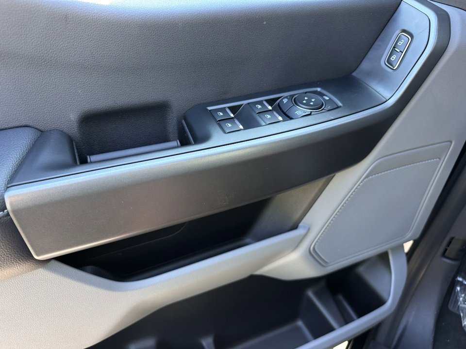 New 2025 Ford F250 XLT w/ FX4 Off-Road Package image 36