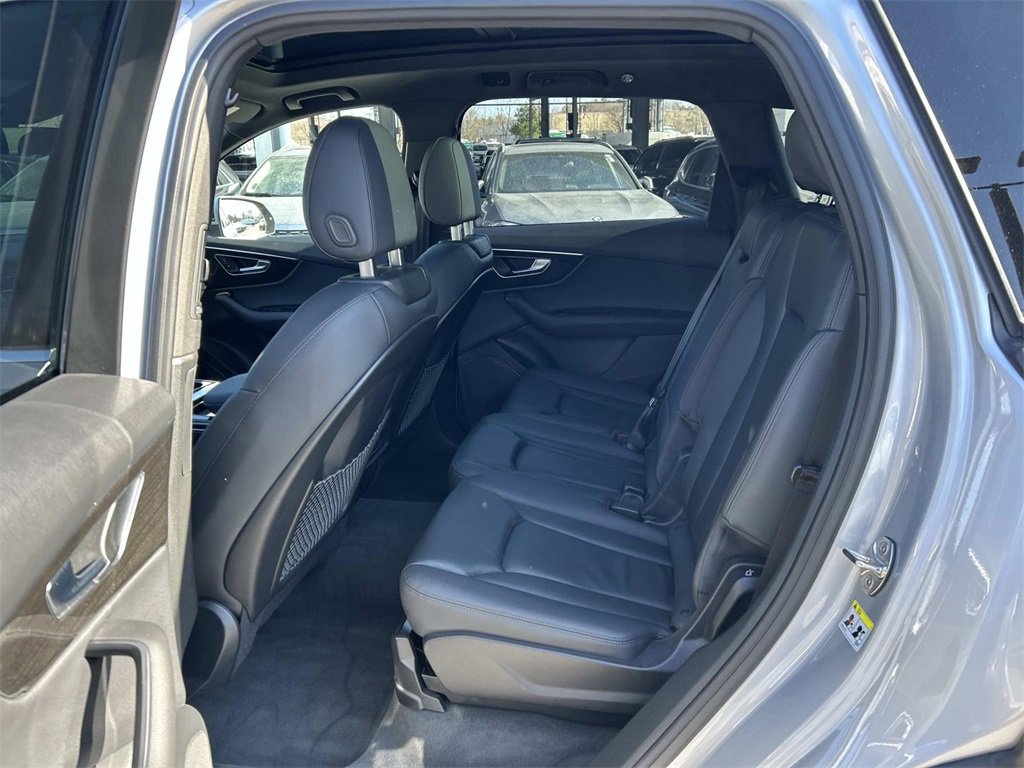 Used 2022 Audi Q7 3.0T Premium image 12