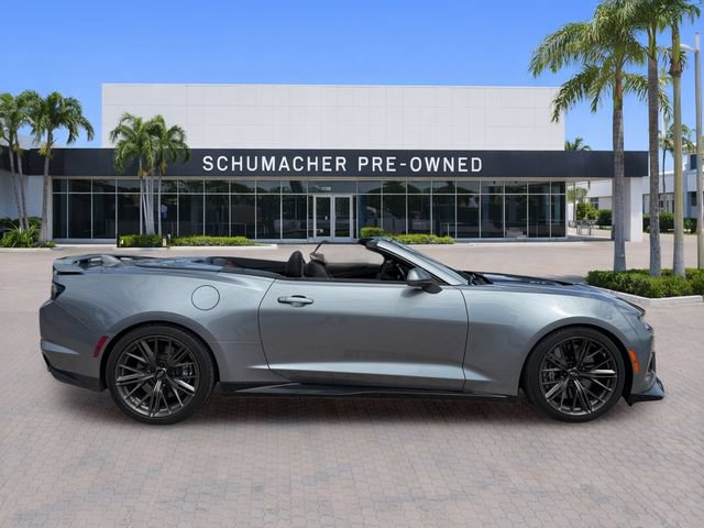 Used 2022 Chevrolet Camaro ZL1 RWD image 8