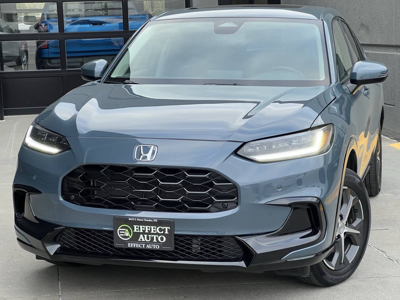 Used 2025 Honda HR-V EX-L image 3