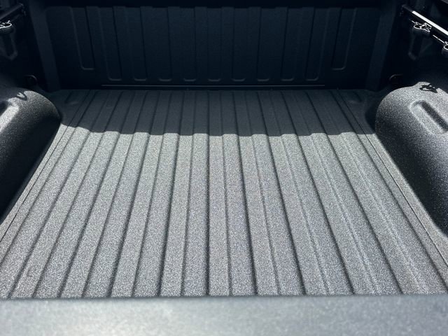 New 2026 RAM 1500 Laramie AWD/4WD image 8