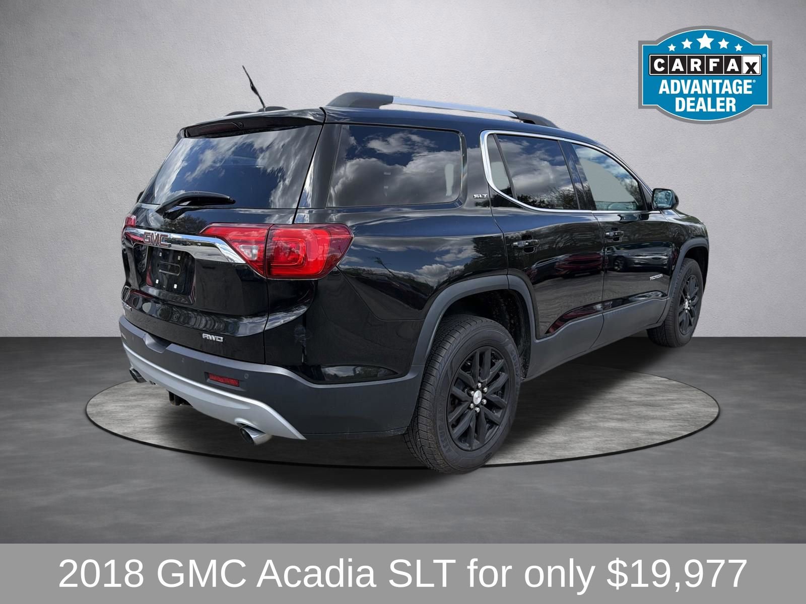 Used 2018 GMC Acadia SLT AWD/4WD image 3