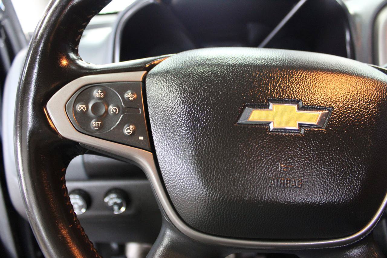 Used 2021 Chevrolet Colorado Z71 w/ Z71 Midnight Edition AWD/4WD image 18