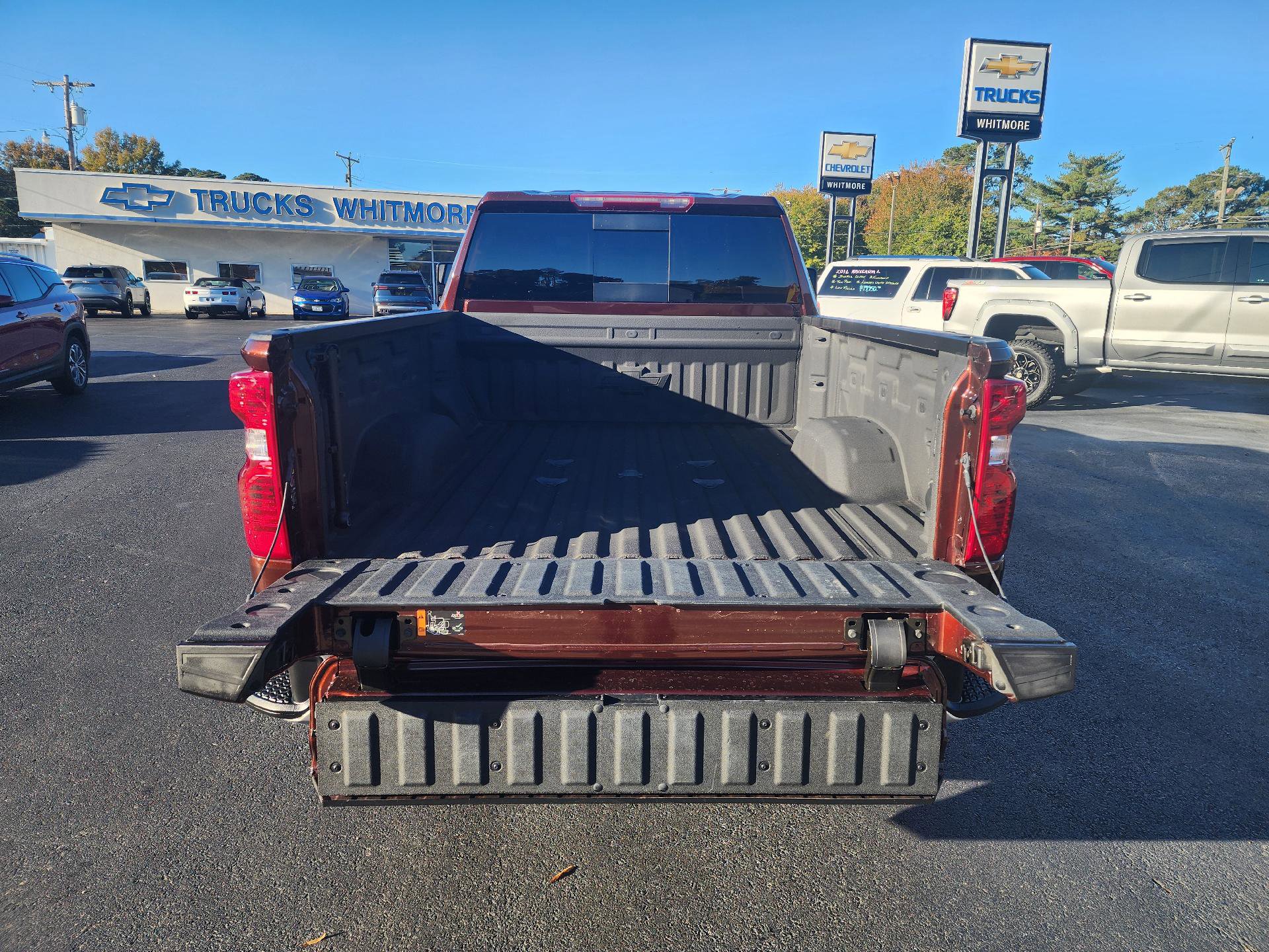 Used 2024 Chevrolet Silverado 2500 LT w/ Convenience Package image 5