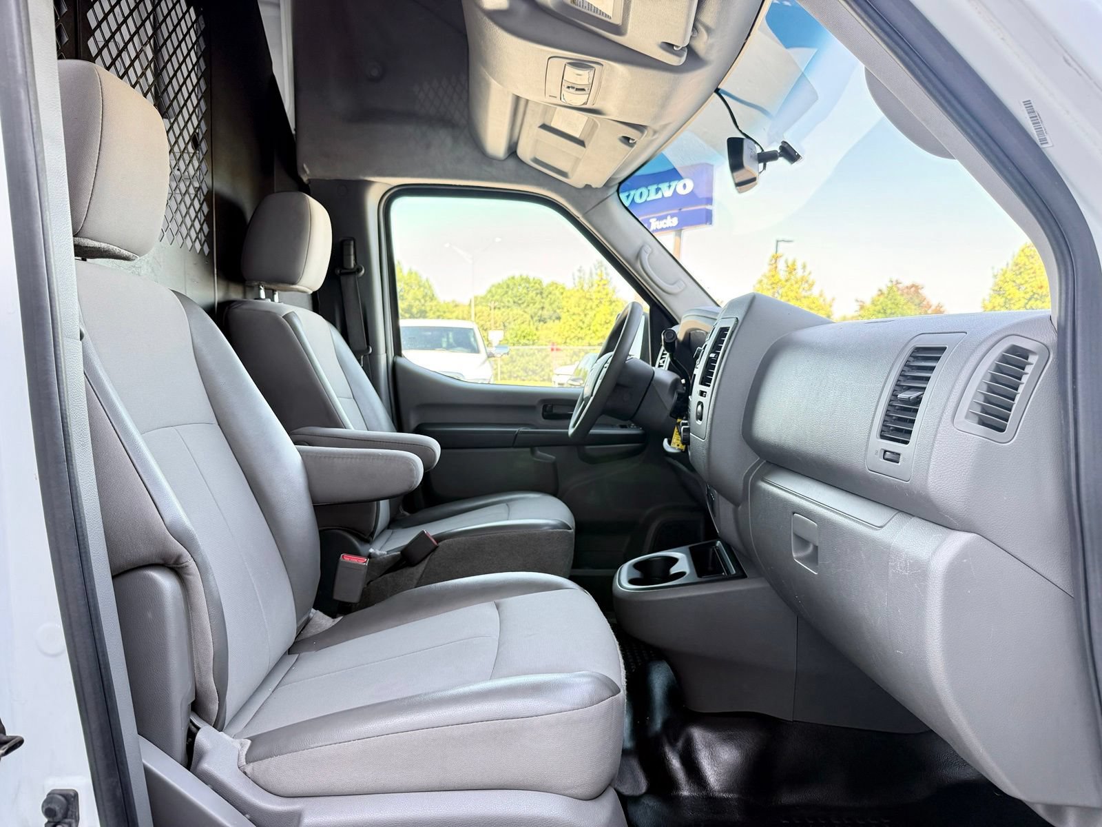 Used 2017 Nissan NV 2500 S w/ Power Basic Package RWD image 18