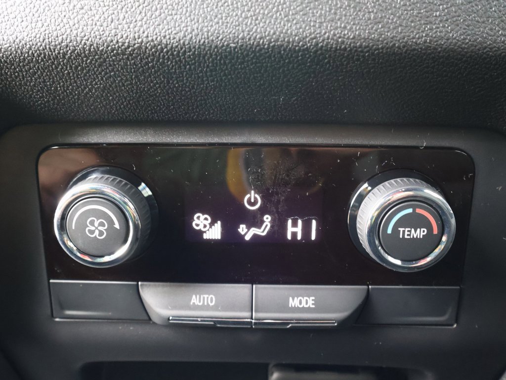 New 2026 Chevrolet Traverse LT image 28