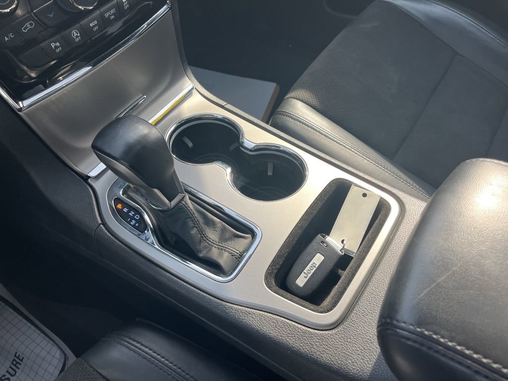Used 2021 Jeep Grand Cherokee Laredo X AWD/4WD image 20