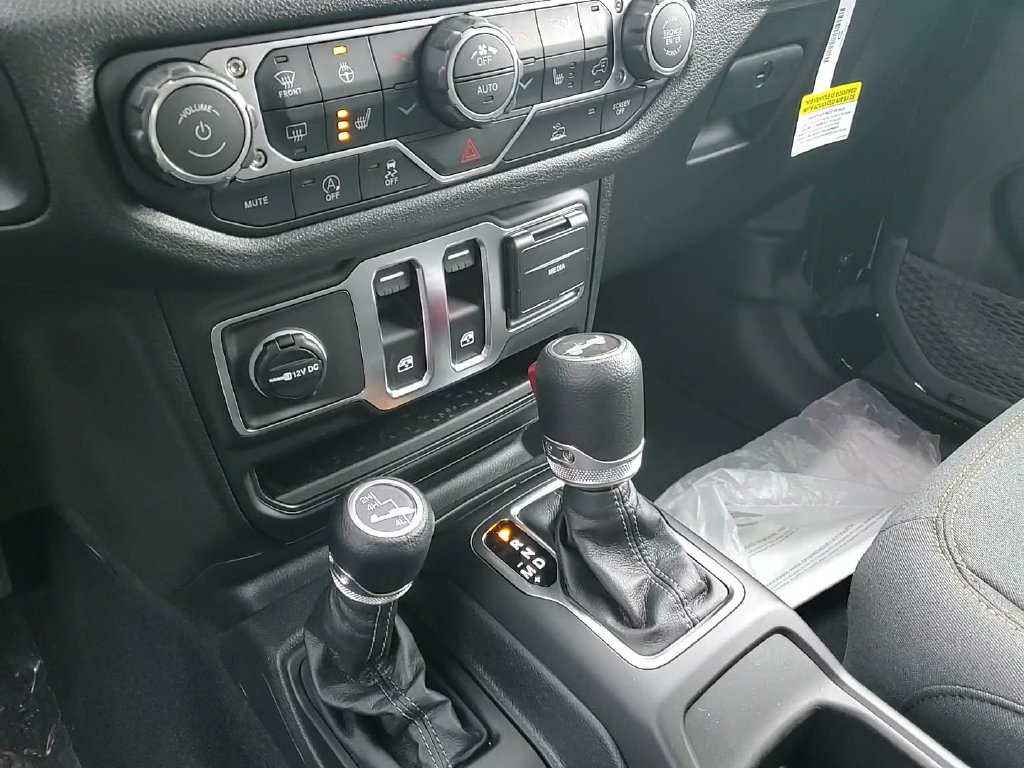 New 2026 Jeep Wrangler Sport AWD/4WD image 32
