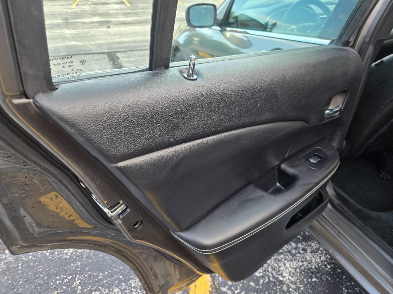 Used 2013 Chrysler 200 Limited FWD image 32