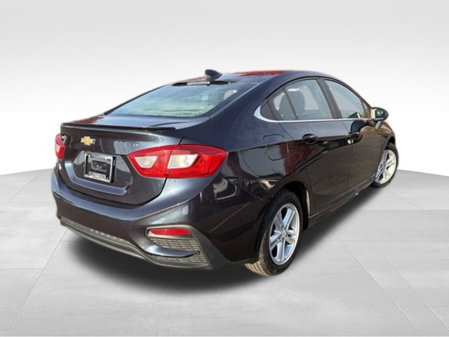 Used 2016 Chevrolet Cruze LT w/ Convenience Package FWD image 5