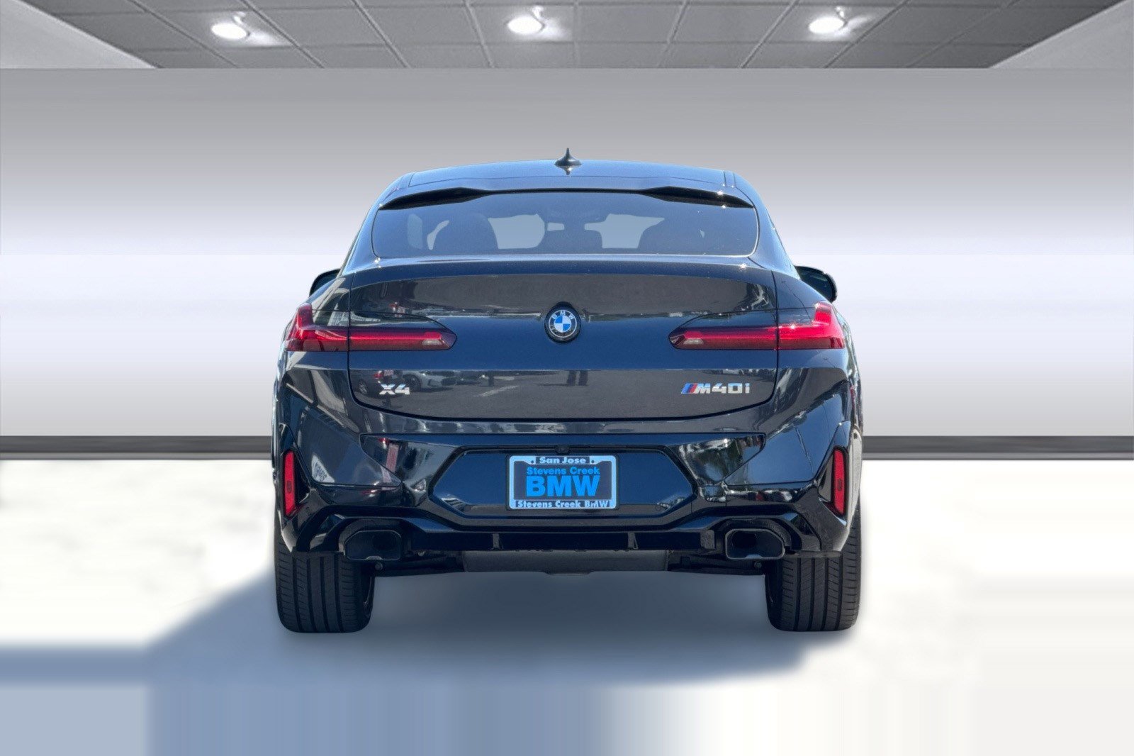 Used 2023 BMW X4 M40i w/ Premium Package image 9