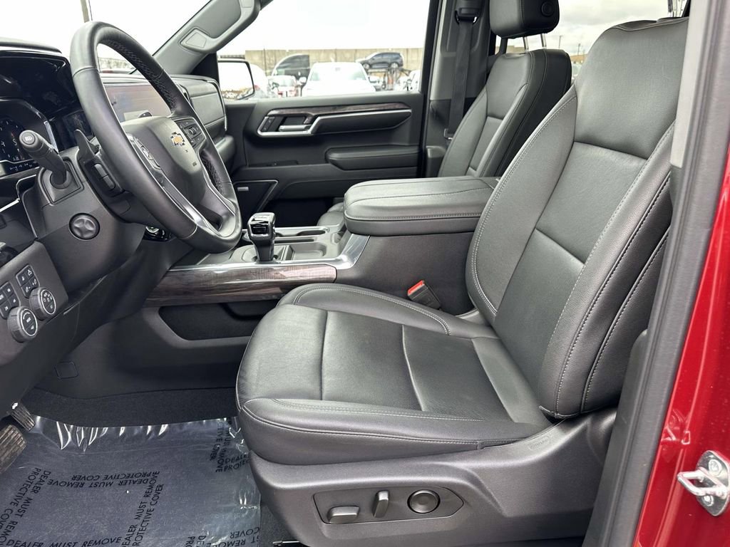 Certified 2024 Chevrolet Silverado 1500 LTZ w/ LTZ Premium Package image 24