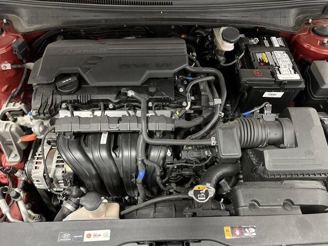 Used 2021 Hyundai Elantra Limited image 35